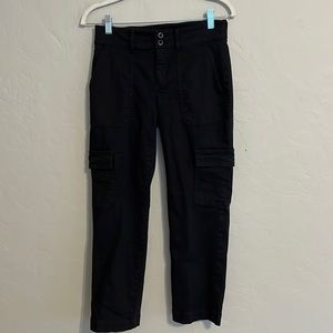 Size 0 Straight Crop - Black Cargo Pants from Loft Outlet